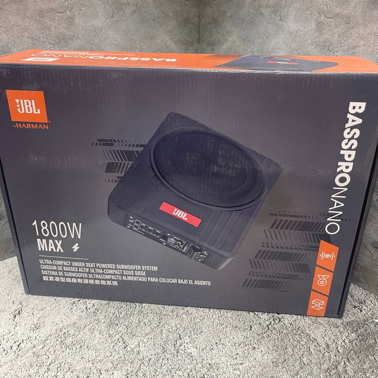 JBL10