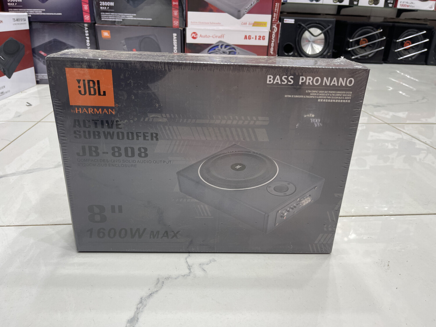 Саббуфер JBL 808 под сиденья 8 дюймов