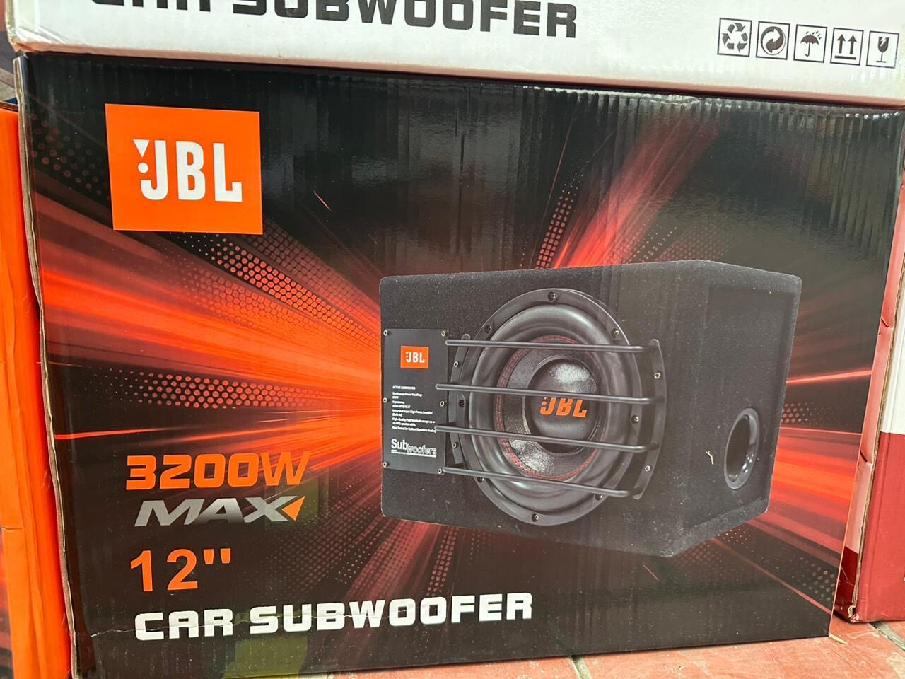 сабвуфер JBL-12DF