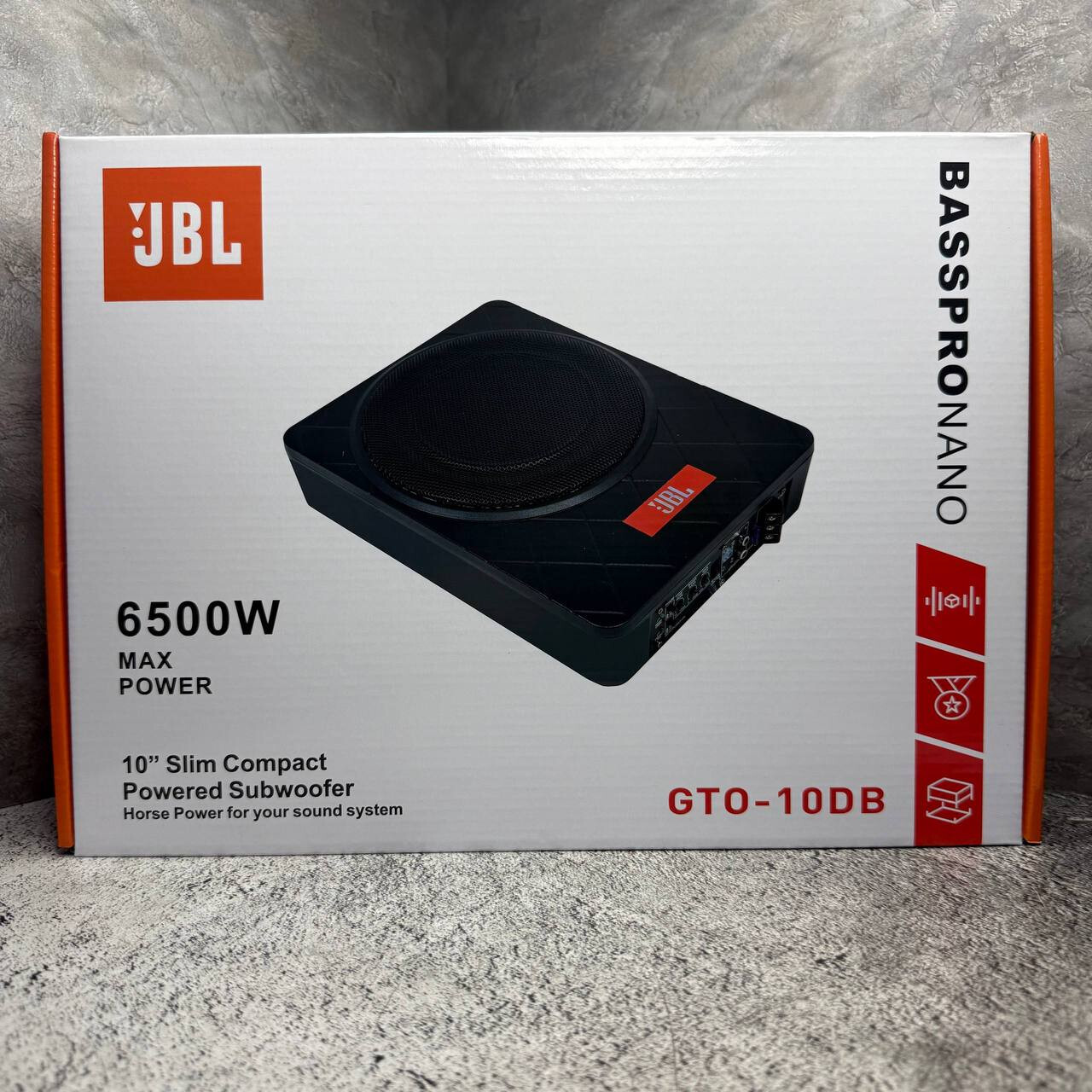САБ ПОД СИДЕНИЯ GTO-10DB 6500W