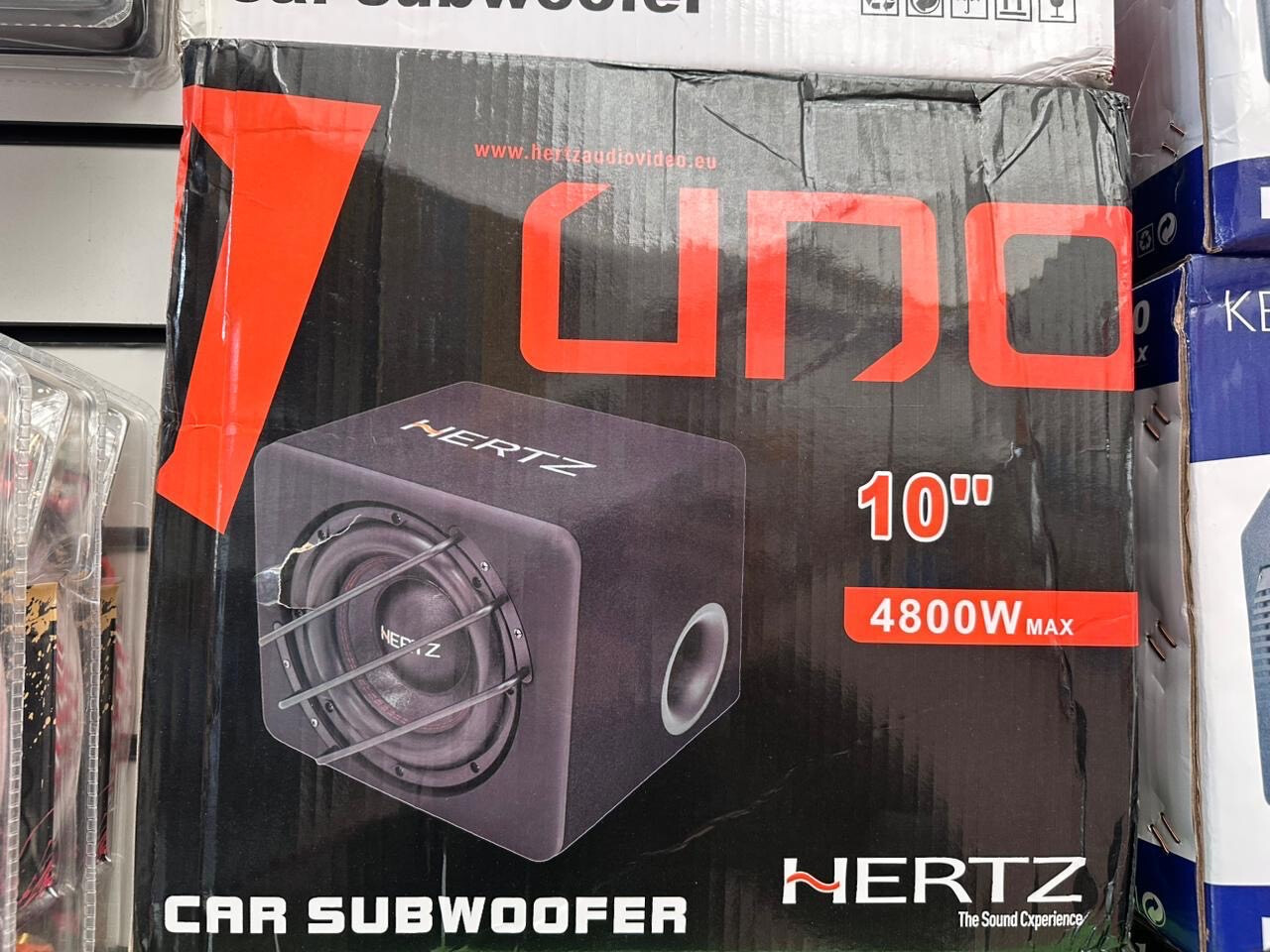 сабвуфер HERTZ HZ-10DF