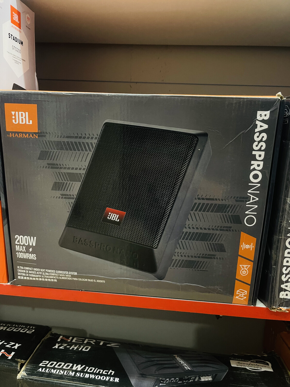 САБ ПОД СИДЕНЬЕ JBL 200