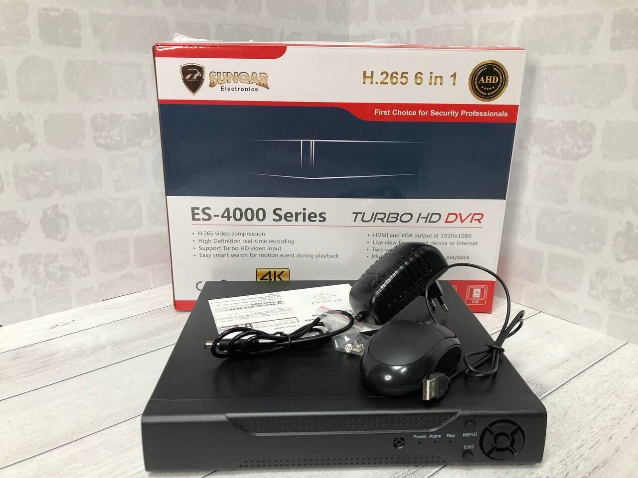 регистратор 10-канальный IP PRO-4K010R